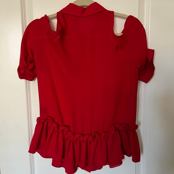 Calvin Rucker Be Near Me Cold Shoulder Ruffle Top - Picture 9 of 9